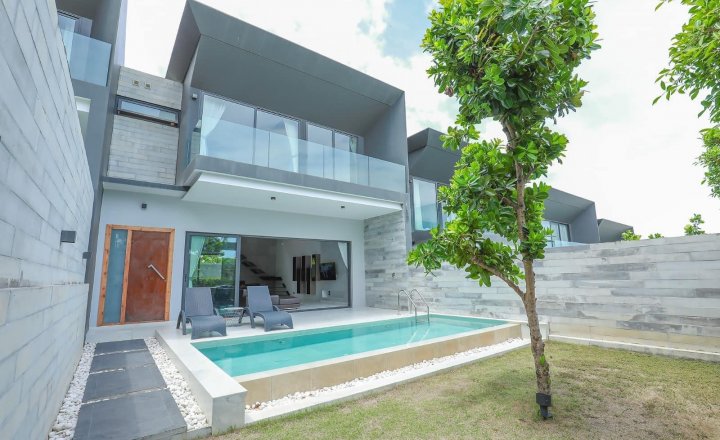 Villa for Rent in Chalong